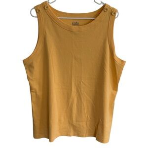 Croft & Barrow sleeveless top with a rounded neckline & button accents. Size XL
